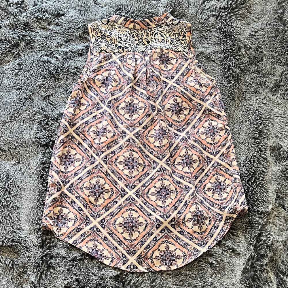 Rewind Multicolor Patterned Top - Picture 5 of 5